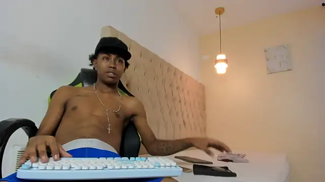 Jax Maliq online show from 11/29/25, 03:31