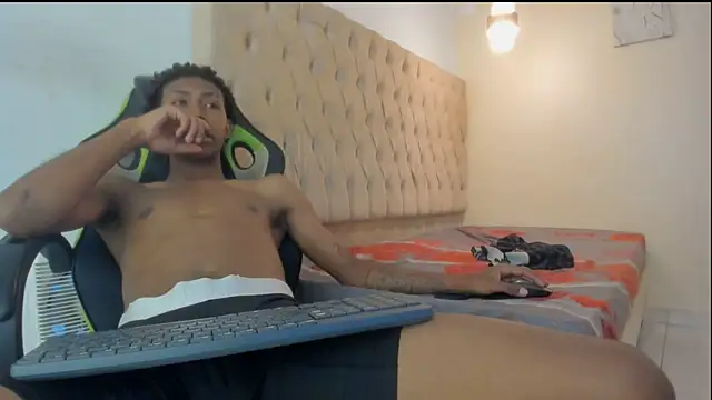 Jax Maliq online show from 01/05/26, 05:27