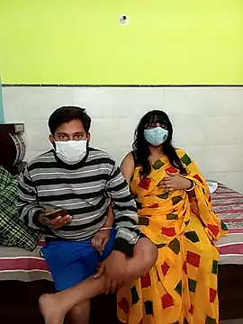 Snapshot of kamini_bhabhi chatting on 11/28/25, 04:53 kamini bhabhi online show from 11/28/25, 04:53