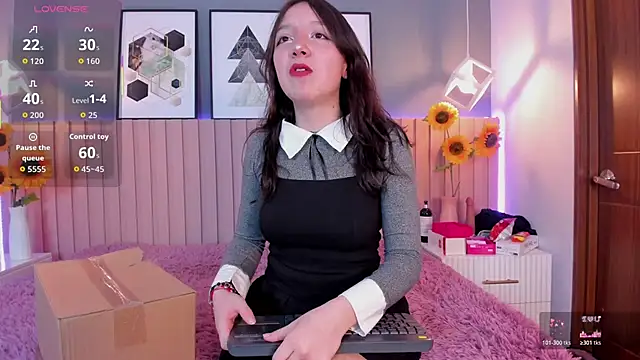 Nina Ford online show from 02/21/26, 03:07