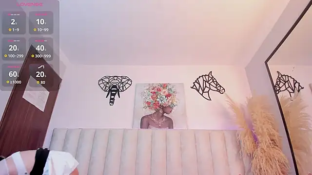 Nina Ford online show from 04/13/26, 07:52