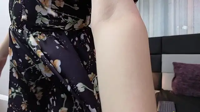 Snapshot of AlessandraLB chatting on 02/22/26, 08:18 AlessandraLB online show from 02/22/26, 08:18