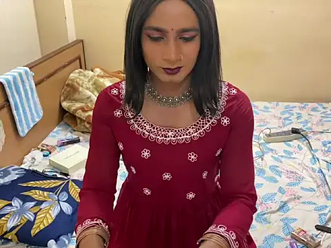 LuvLayla online show from 02/20/26, 08:09