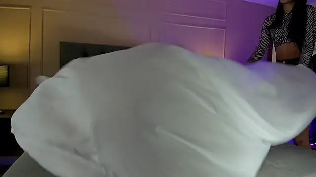 ALICESANDOVAL online show from 11/27/25, 11:23