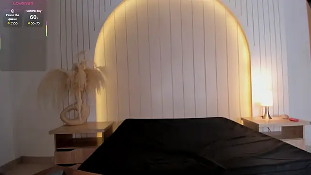 ALICESANDOVAL online show from 04/12/26, 11:15