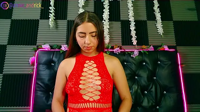  leda swan  online show from 02/14/26, 01:08