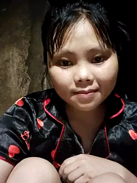 Snapshot of omiu-baby chatting on 05/15/26, 01:07 omiu-baby online show from 05/15/26, 01:07
