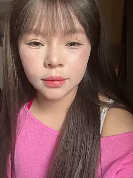 SarahBeii online show from 12/23/25, 03:48