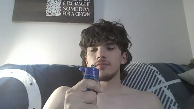 Snapshot of conradical18 chatting on 10/02/25, 05:09 conradical18 online show from 10/02/25, 05:09