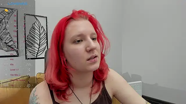 Snapshot of Hailey_Foxy chatting on 04/13/26, 11:27 Hailey Foxy online show from 04/13/26, 11:27
