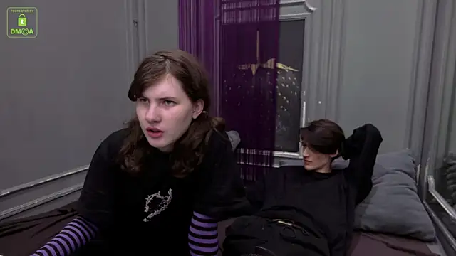 Snapshot of ViviaraNGendy chatting on 09/22/25, 10:28 ViviaraNGendy online show from 09/22/25, 10:28