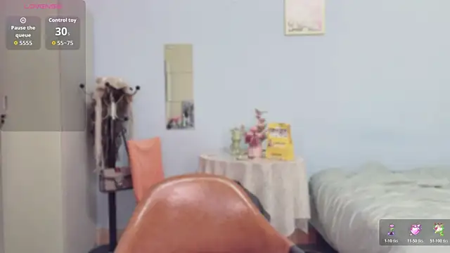 Sue101010 online show from 12/17/25, 01:22