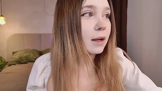 Lina Glow online show from 01/17/26, 06:40