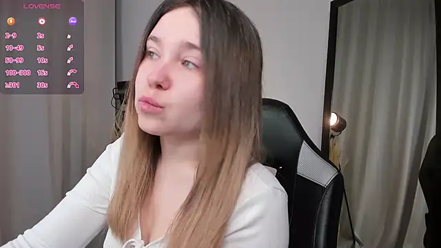 Lina Glow online show from 02/08/26, 06:39