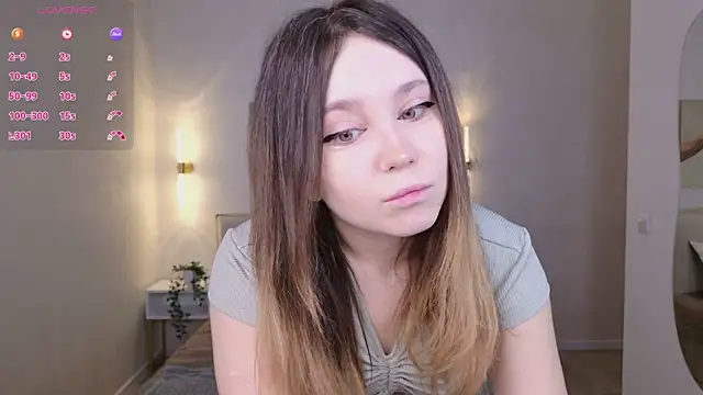 Lina Glow online show from 04/21/26, 06:41