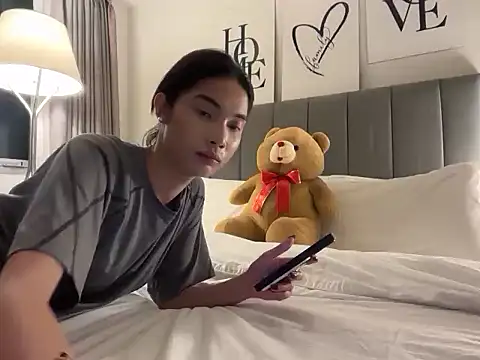 yourladycess  online show from 02/11/26, 12:54