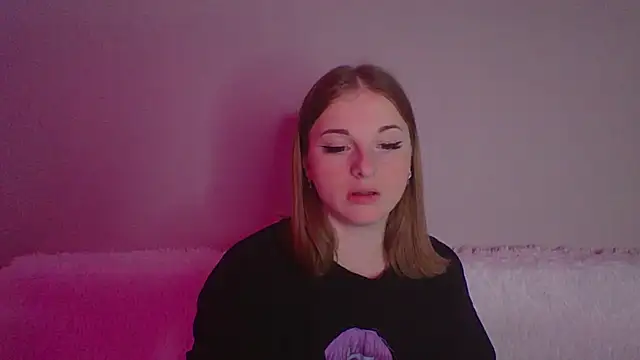 Star Girlish online show from 10/25/25, 07:41