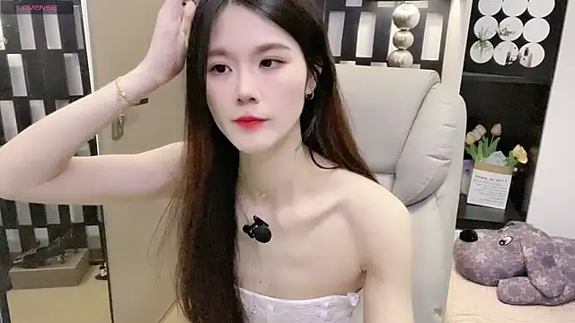 Yueyue-MM online show from 02/15/26, 04:20