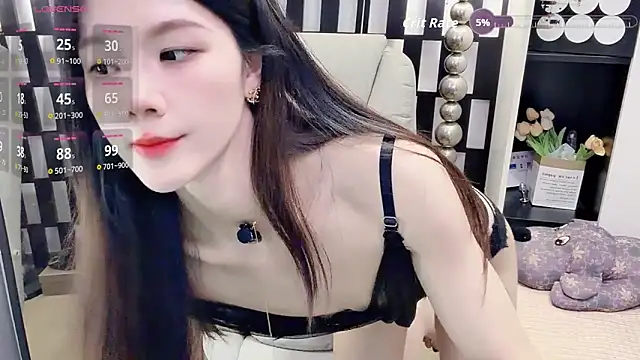 Snapshot of Yueyue-MM chatting on 04/26/26, 01:47 Yueyue-MM online show from 04/26/26, 01:47