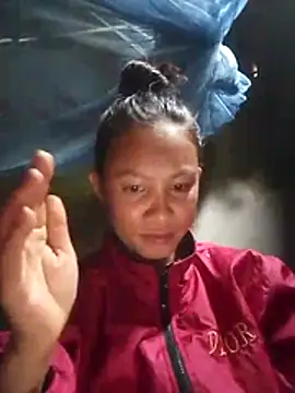 simi-lucy online show from 11/18/25, 05:01