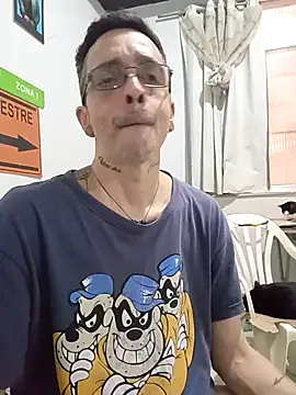 dinho carioca online show from 10/31/25, 04:19