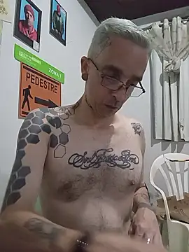 dinho carioca online show from 01/11/26, 01:32