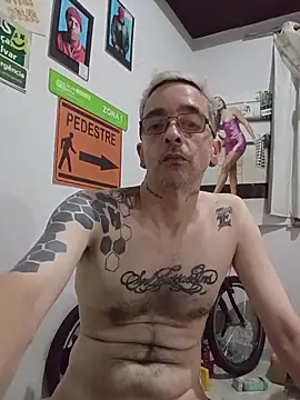 dinho carioca online show from 02/05/26, 04:33