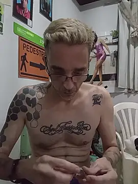 dinho carioca online show from 04/15/26, 05:42