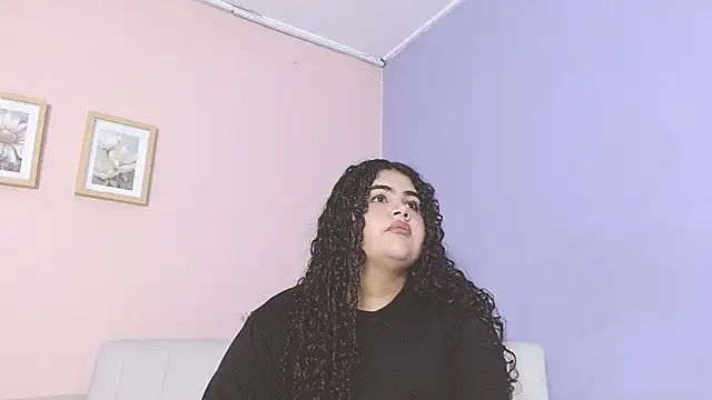 lourdes moon22 online show from 09/10/25, 12:38