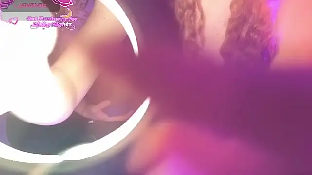 JuliCarl online show from 02/19/26, 02:02