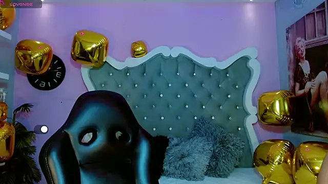 Honey Moontsts online show from 03/20/26, 11:59