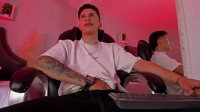 liaamsmiith  online show from 01/09/26, 12:30