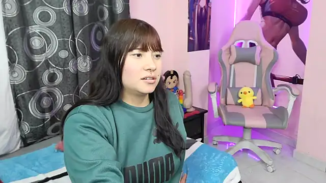 Zulema R1 online show from 02/24/26, 03:15