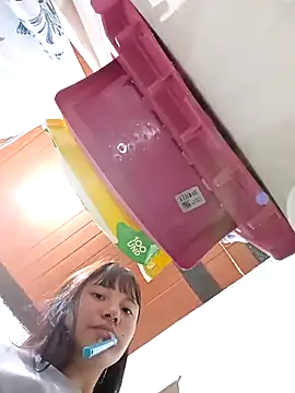 Zulema R1 online show from 03/30/26, 10:44