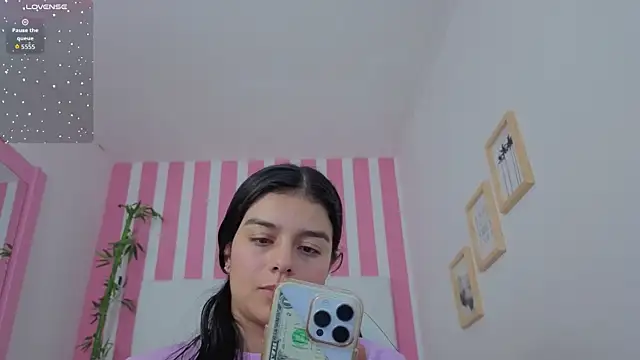 valerihouse online show from 12/02/25, 11:00