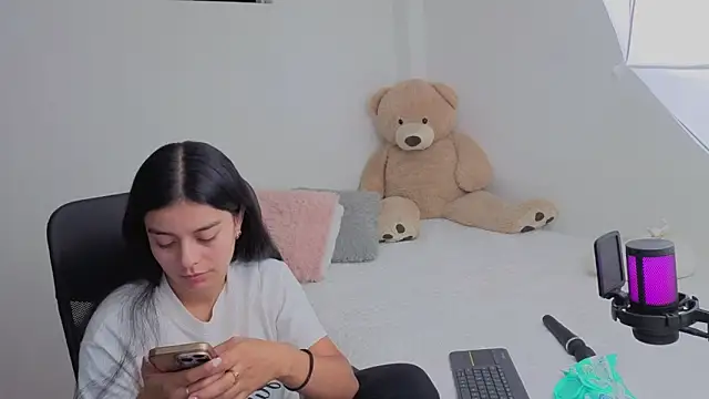 valerihouse online show from 01/16/26, 01:20