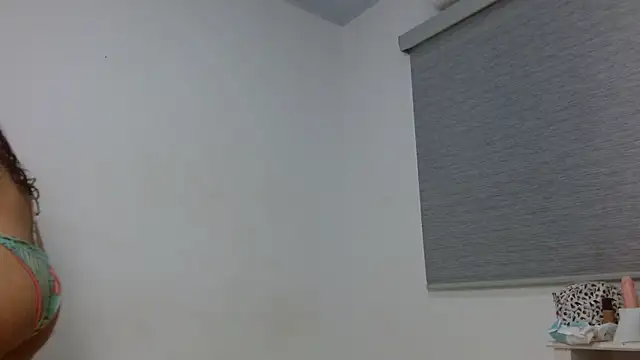 Snapshot of couples-hard-profond chatting on 10/11/25, 01:31 couples-hard-profond online show from 10/11/25, 01:31