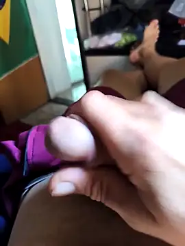 Snapshot of Tijucanodisponivel chatting on 10/13/25, 01:22 Tijucanodisponivel online show from 10/13/25, 01:22