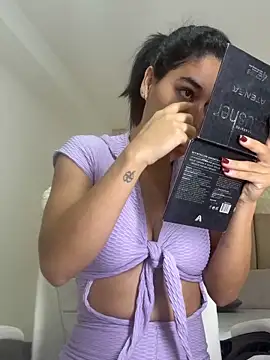 Scarlett 12 online show from 03/15/26, 09:15