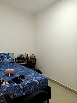 Snapshot of lauren_milf chatting on 09/23/25, 08:34 lauren milf online show from 09/23/25, 08:34