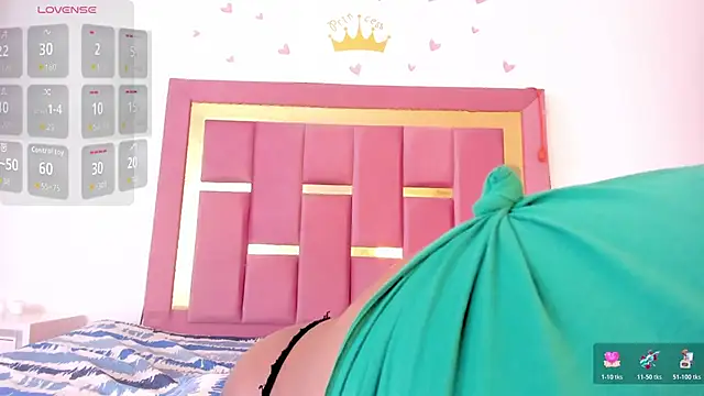 PenelopeBoobss online show from 04/18/26, 09:04