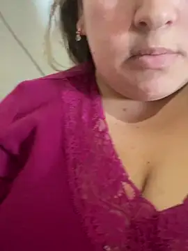 bruna438 online show from 09/25/25, 06:22