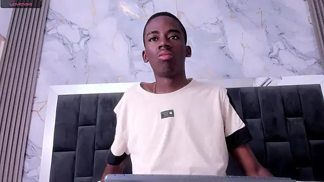 Alan blacke online show from 11/26/25, 01:12