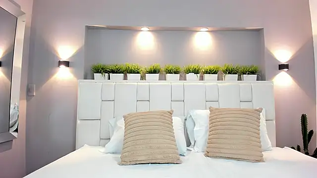 LunnaBlake online show from 10/01/25, 04:07