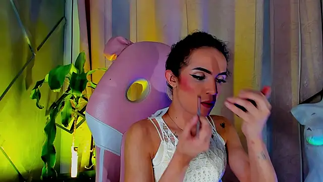 Cristal Gem1 online show from 07/06/26, 02:41