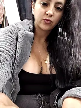 salo-rousee online show from 10/10/25, 07:46