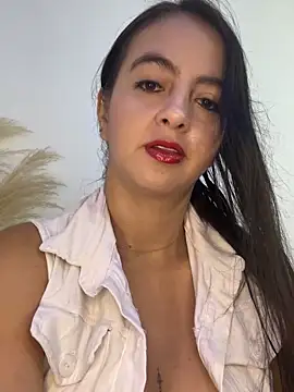 salo-rousee online show from 11/25/25, 04:07