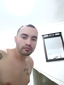 este juan online show from 10/18/25, 03:20