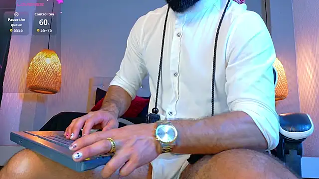 Thaiel Fosteer online show from 10/01/25, 07:03