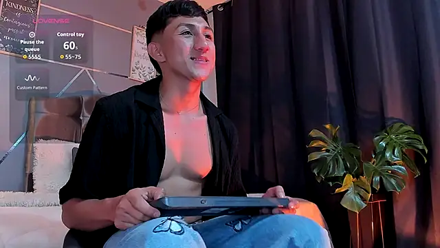 oliver mr  online show from 12/01/25, 08:14